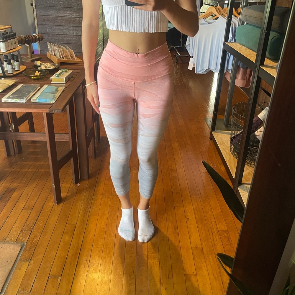 NWT High waisted capri, hardtai
